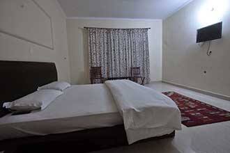 Hotel Downtown, Kangra 2